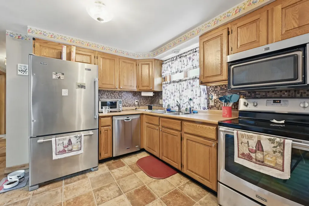 40 Saint James Street Skowhegan ME 04976