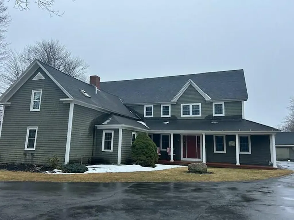 1928 Essex Street Bangor ME 04401