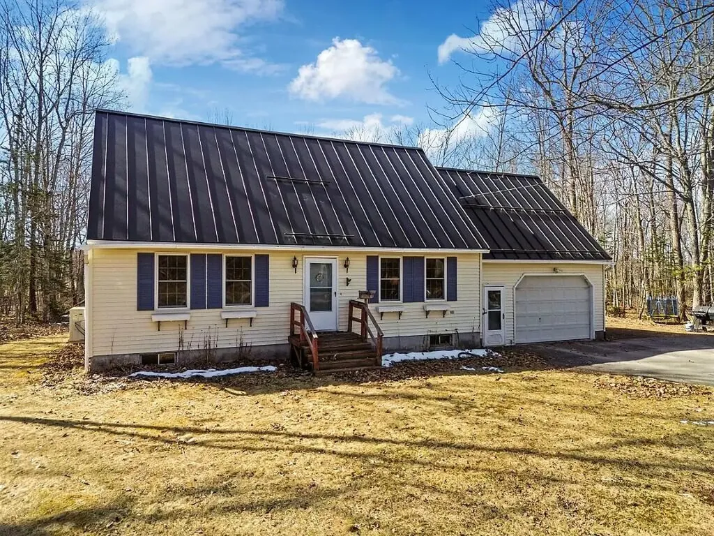 76 Wesley Road Unity ME 04988