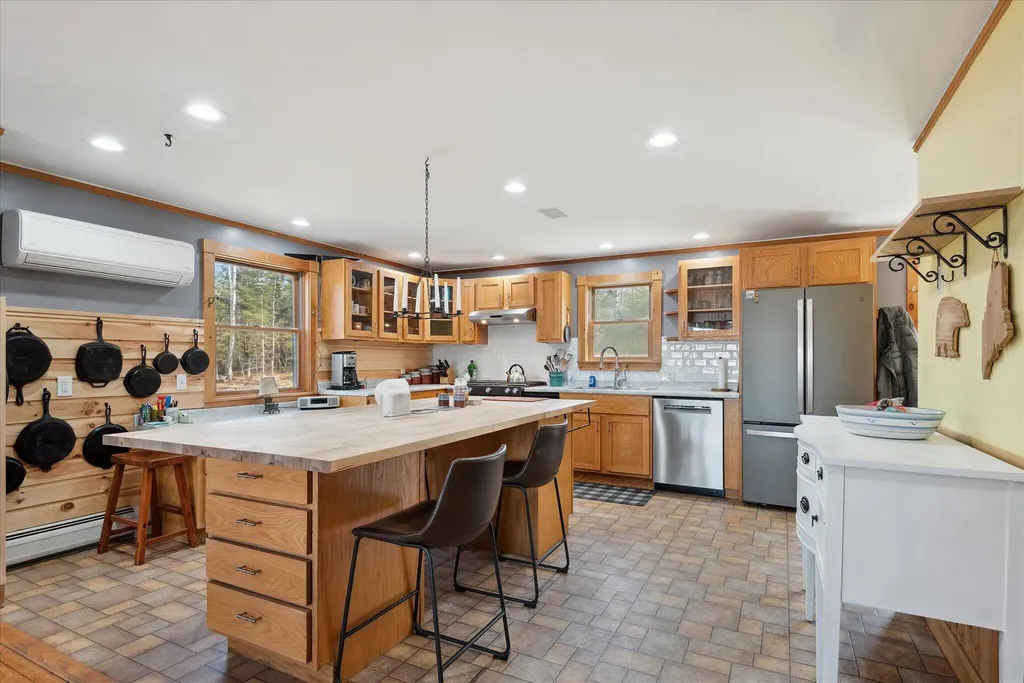 35 Nutting Lane Trenton ME 04605