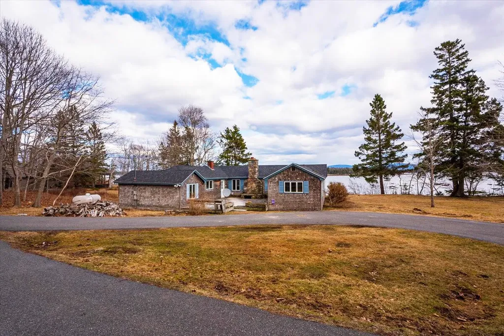 43 Stillmeadow Lane Trenton ME 04605