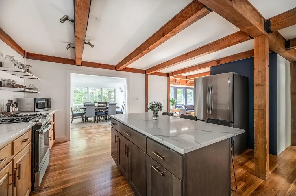 29 Penny Lane Blue Hill ME 04614