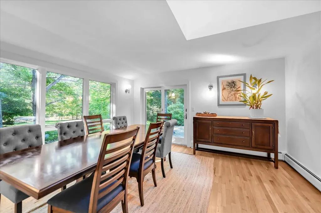 29 Penny Lane Blue Hill ME 04614