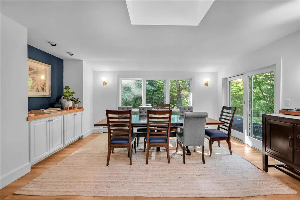 29 Penny Lane Blue Hill ME 04614
