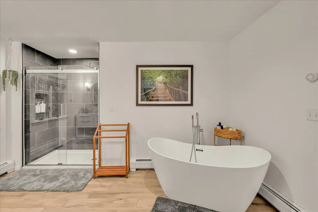 29 Penny Lane Blue Hill ME 04614