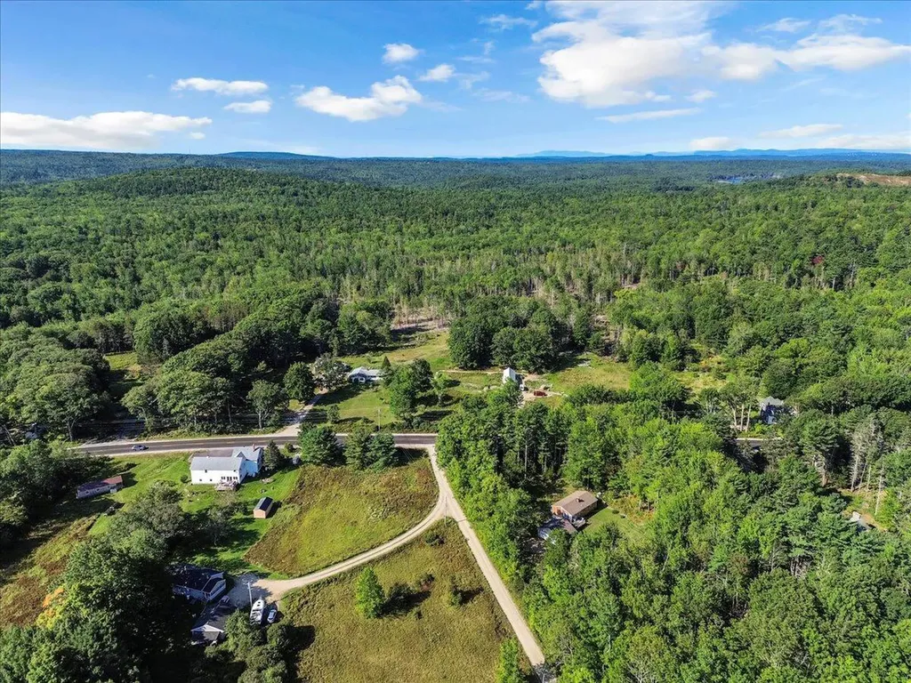 29 Penny Lane Blue Hill ME 04614