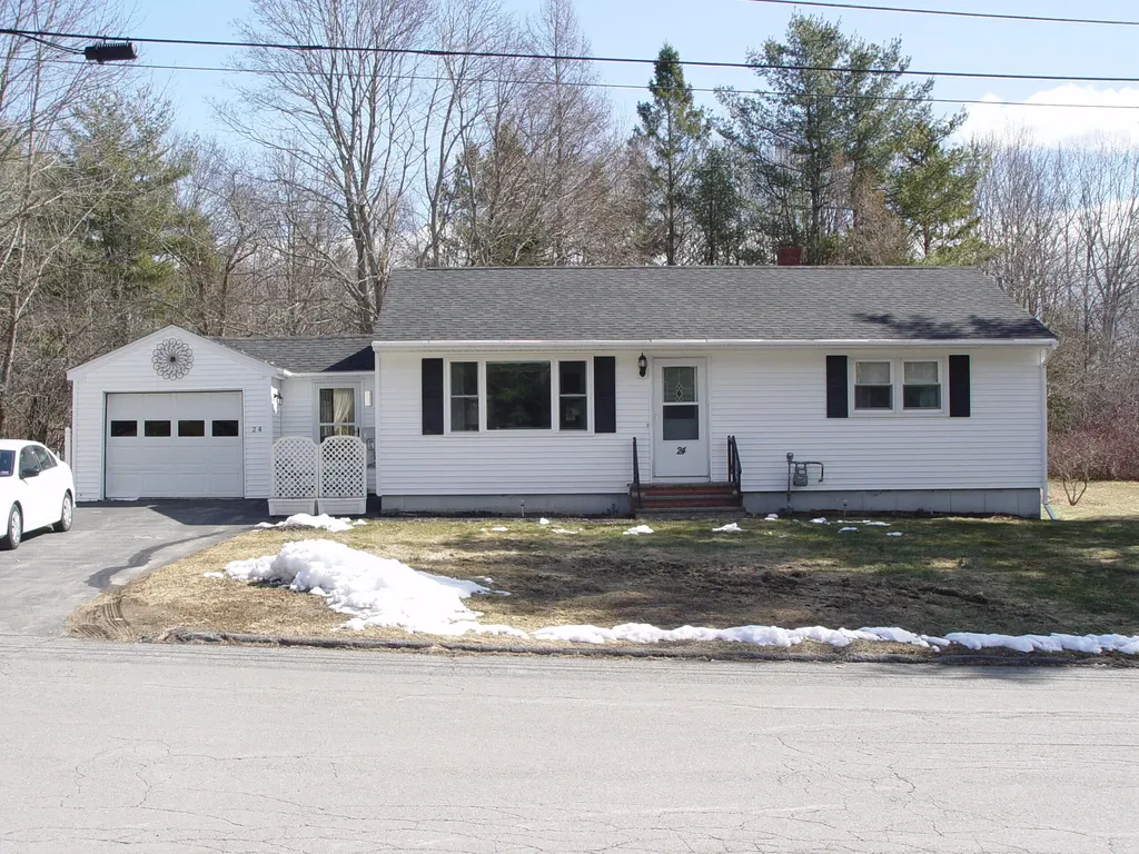 24 Arbor Drive Veazie ME 04401