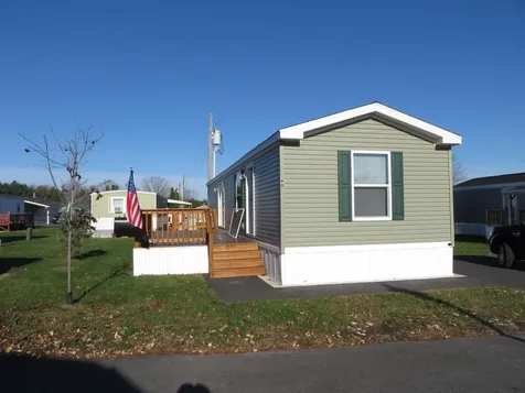 121 Blackberry Place Kittery ME 03904