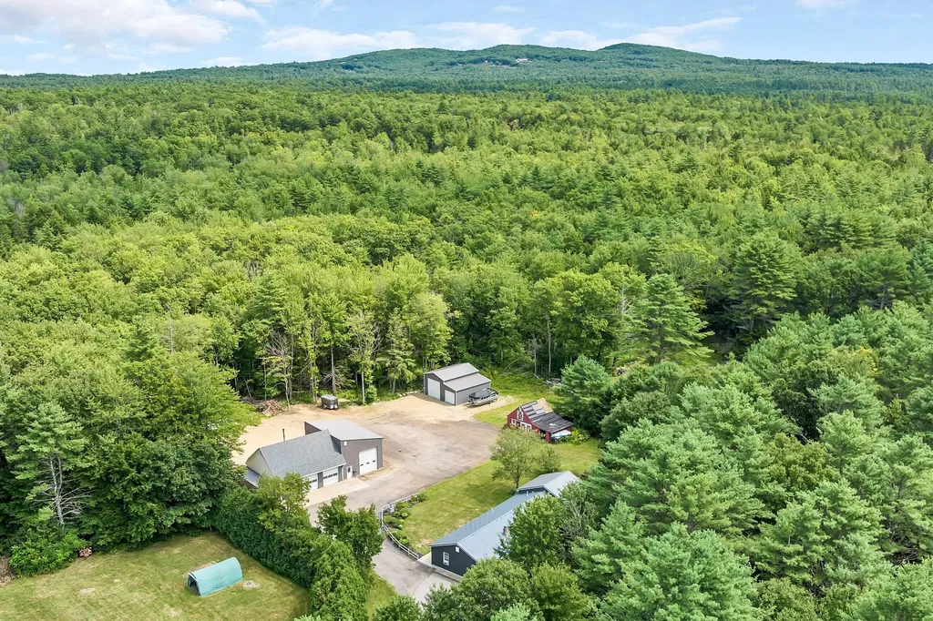 14 Pleasant Hill Road Lebanon ME 04027
