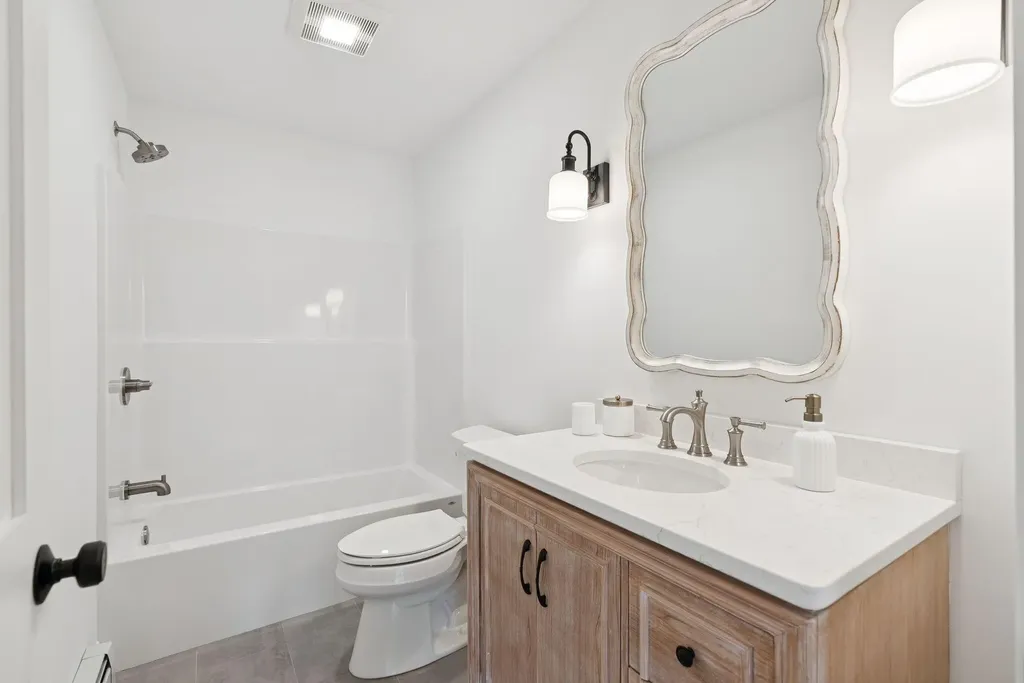 16 Holbrook Farms Way Scarborough ME 04074