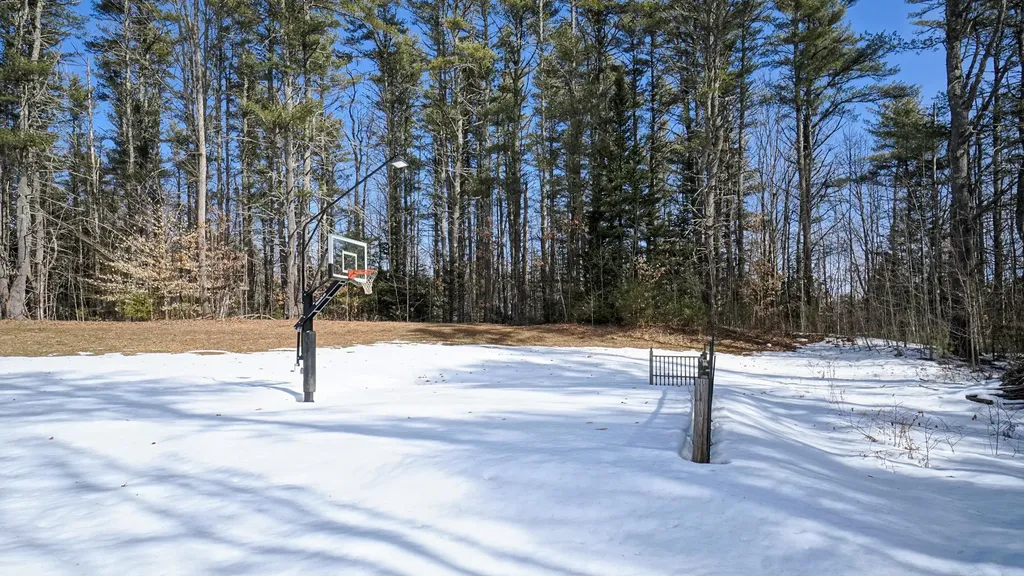 38 Hurricane Road Gorham ME 04038
