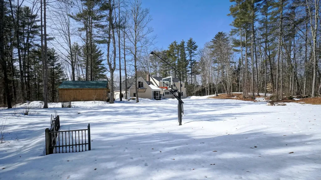 38 Hurricane Road Gorham ME 04038