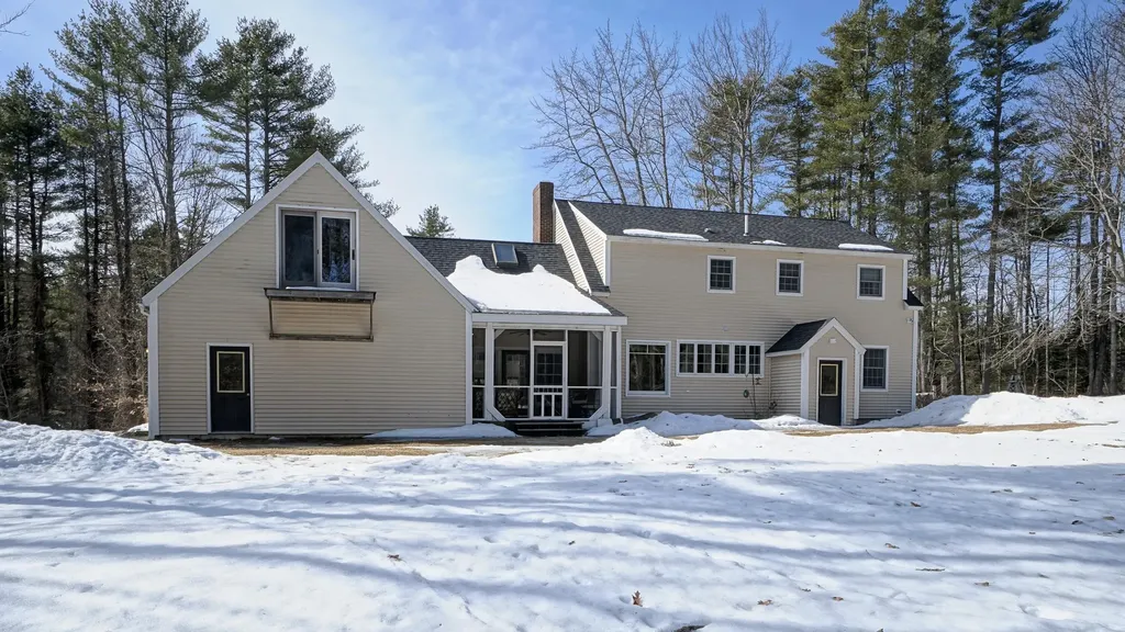 38 Hurricane Road Gorham ME 04038