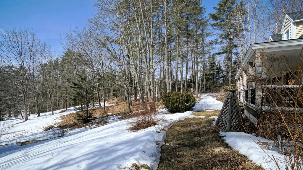 38 Hurricane Road Gorham ME 04038