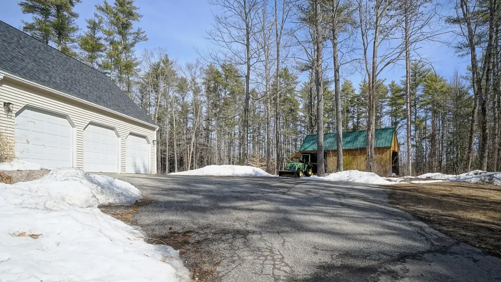 38 Hurricane Road Gorham ME 04038