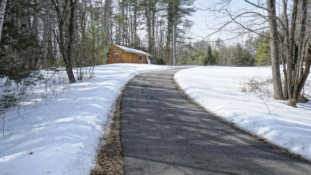 38 Hurricane Road Gorham ME 04038