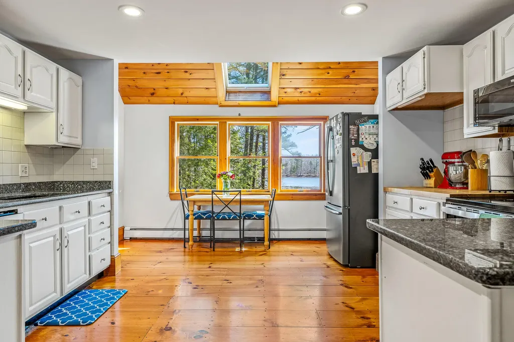 12 Foxtail Drive York ME 03909