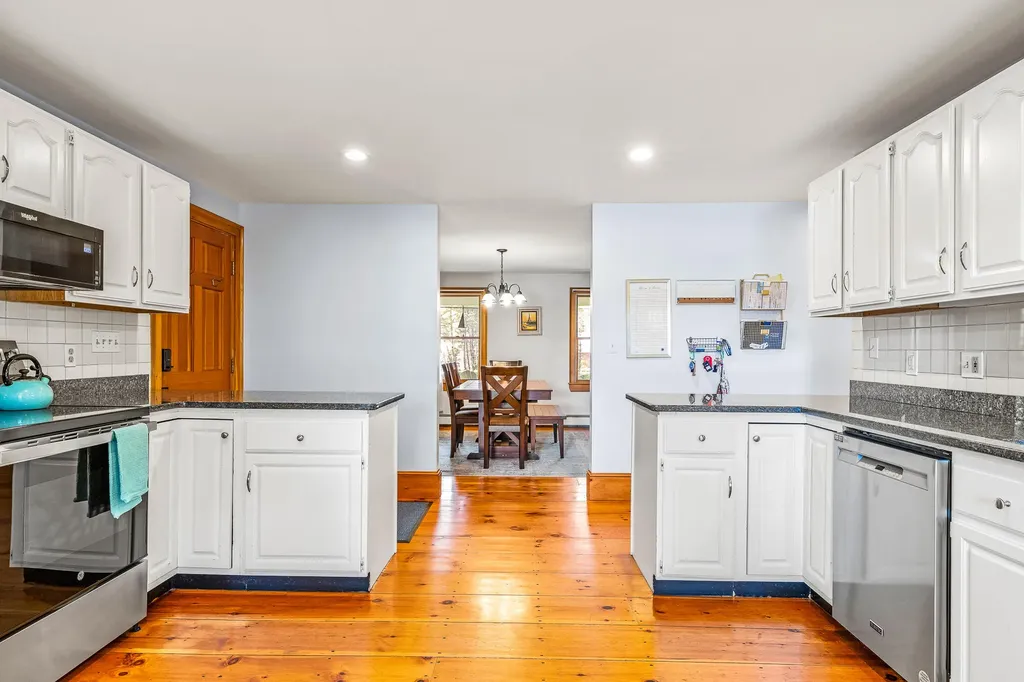 12 Foxtail Drive York ME 03909