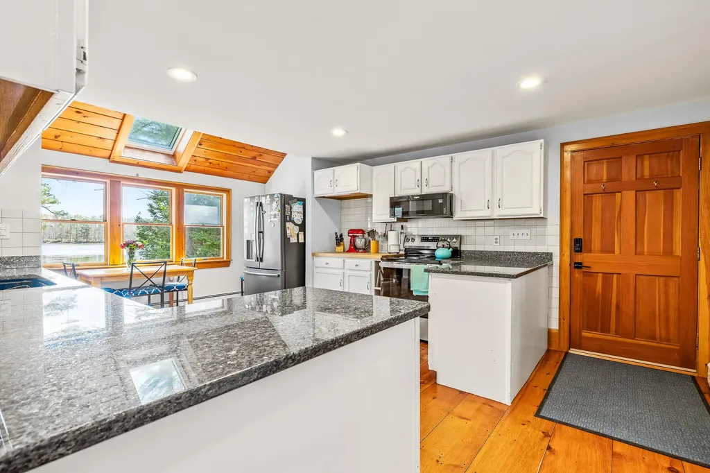 12 Foxtail Drive York ME 03909