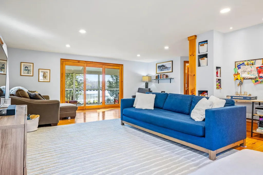 12 Foxtail Drive York ME 03909