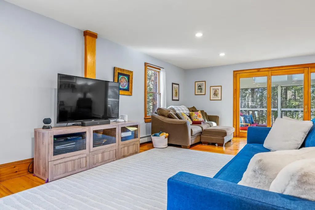 12 Foxtail Drive York ME 03909