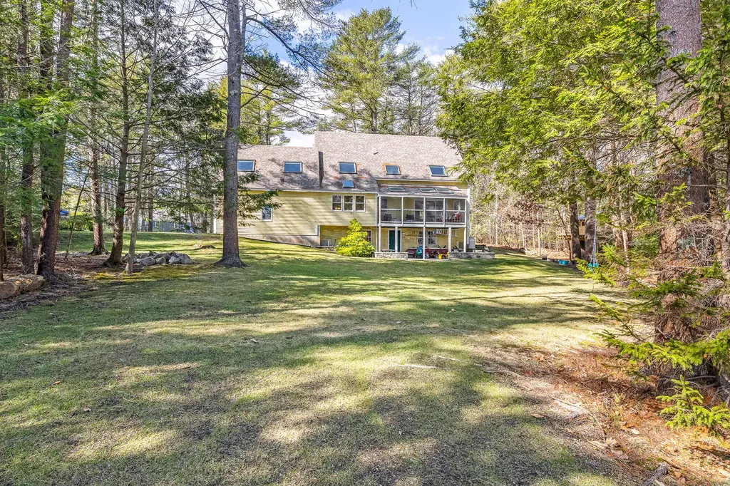 12 Foxtail Drive York ME 03909