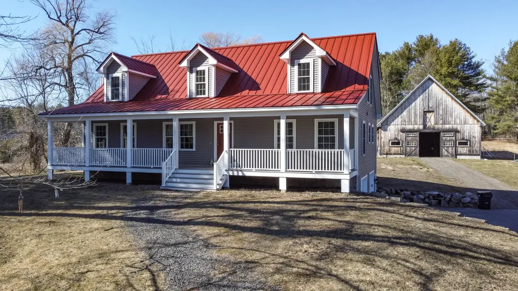 82 Union Falls Road Dayton ME 04005