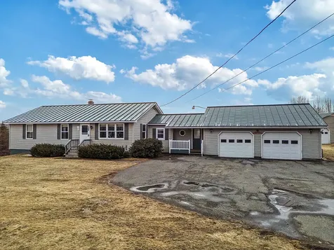 372 Belgrade Road Oakland ME 04963