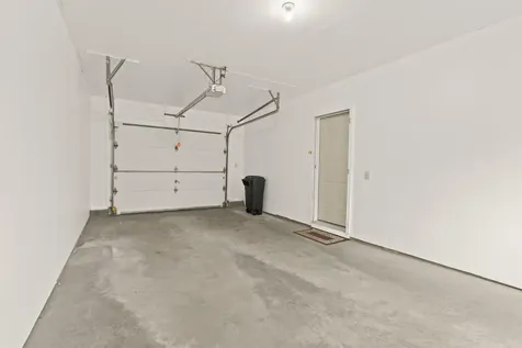 49 Old Carriage Road Auburn ME 04210