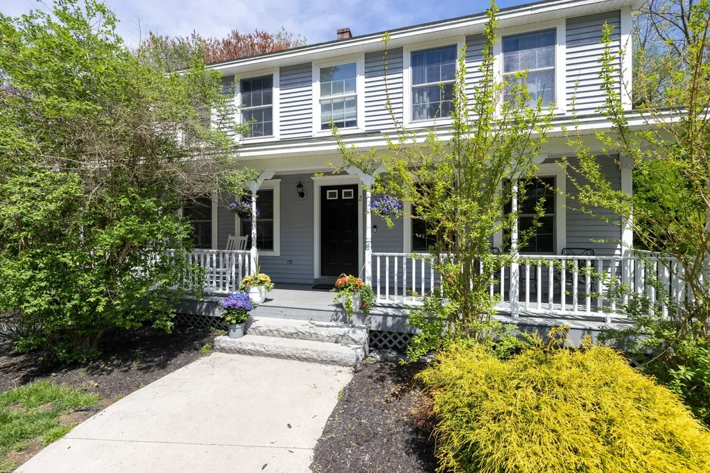 2 Deer Run Circle Arundel ME 04046