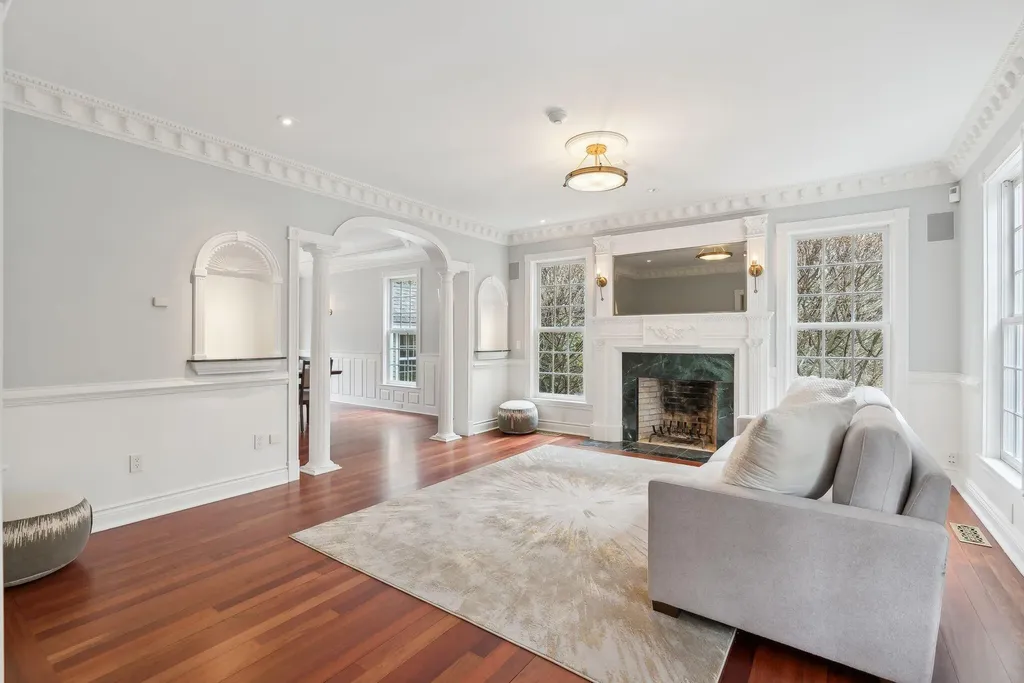 13 Streamwood Lane Falmouth ME 04105