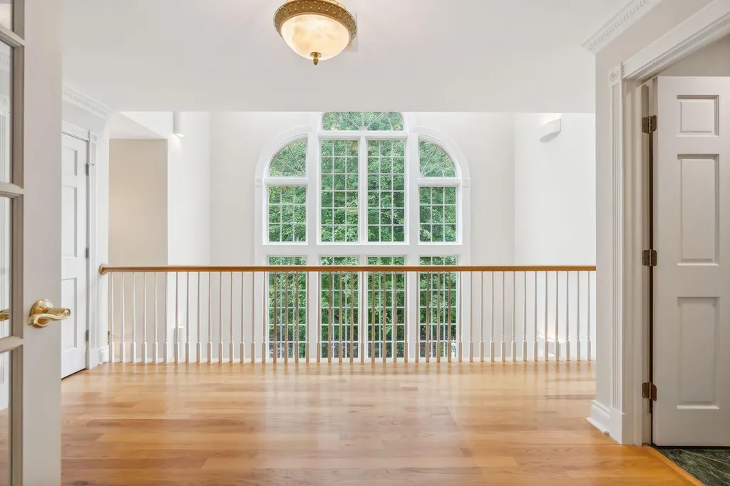 13 Streamwood Lane Falmouth ME 04105