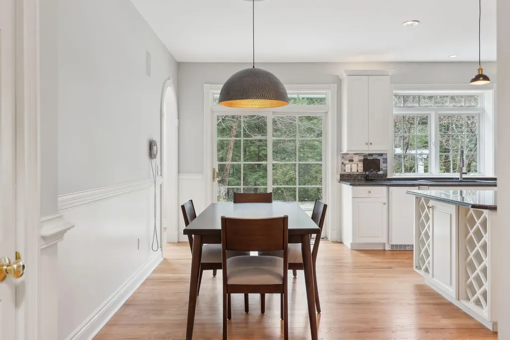 13 Streamwood Lane Falmouth ME 04105