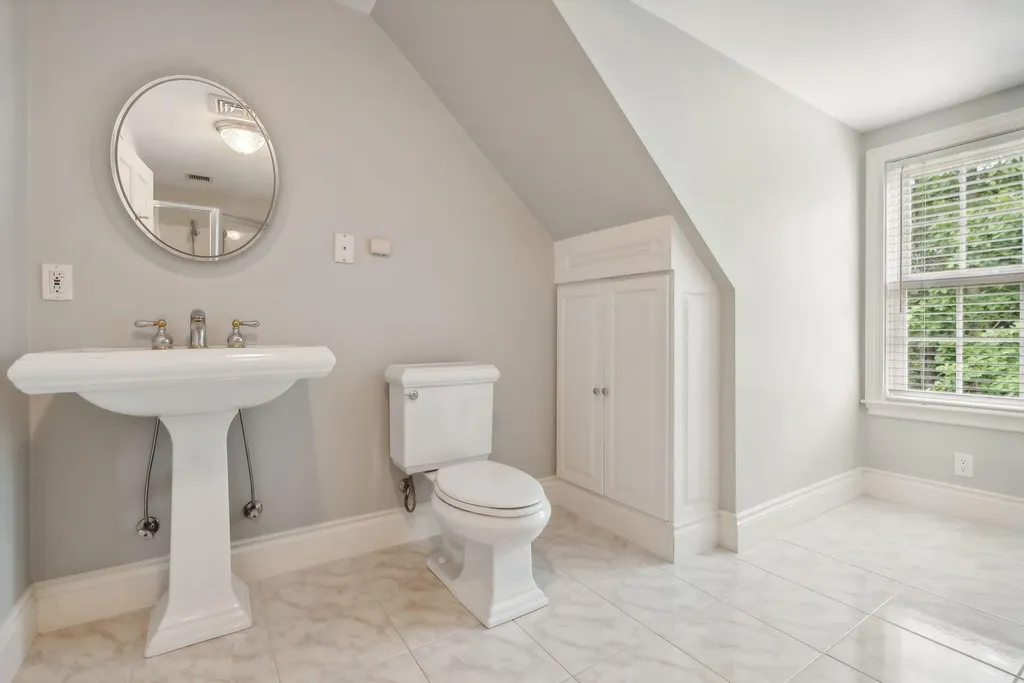 13 Streamwood Lane Falmouth ME 04105