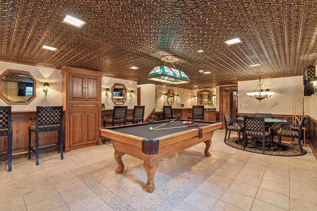 13 Streamwood Lane Falmouth ME 04105