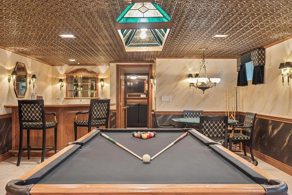 13 Streamwood Lane Falmouth ME 04105