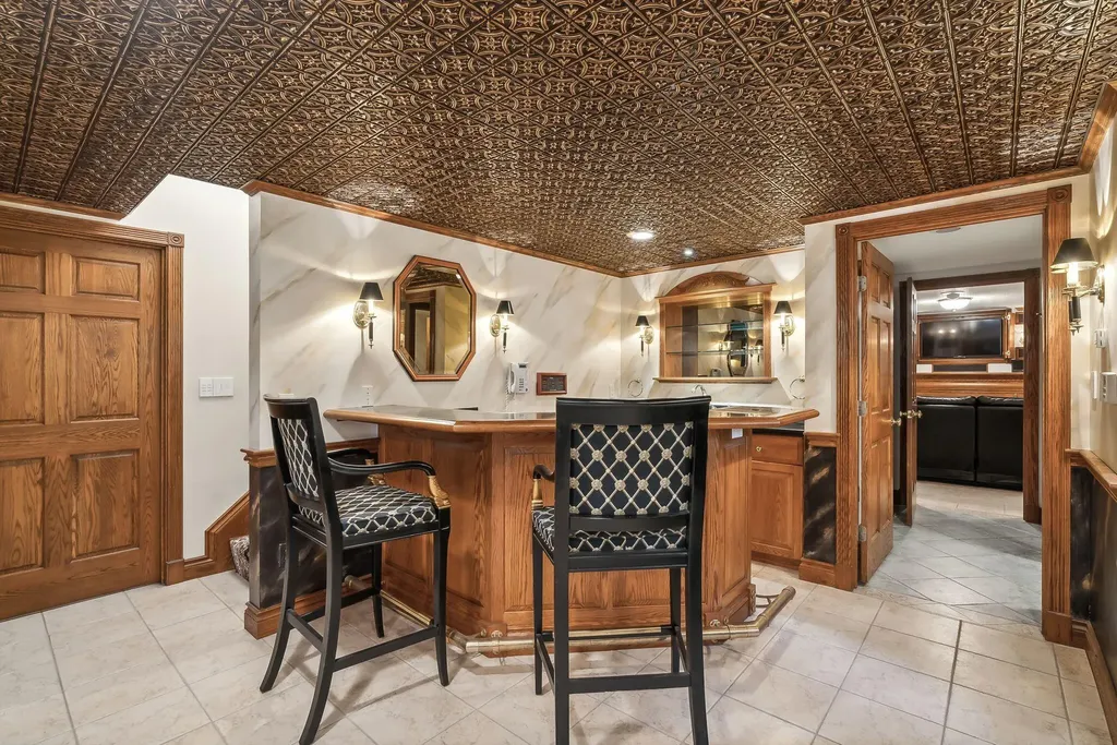 13 Streamwood Lane Falmouth ME 04105