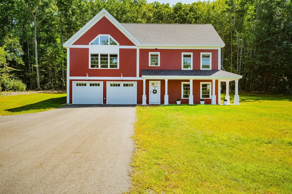 15 Raspberry Lane Topsham ME 04008