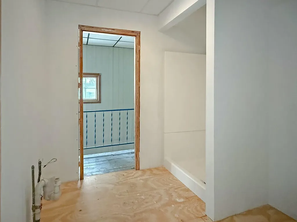 39 Washington Street Rumford ME 04276