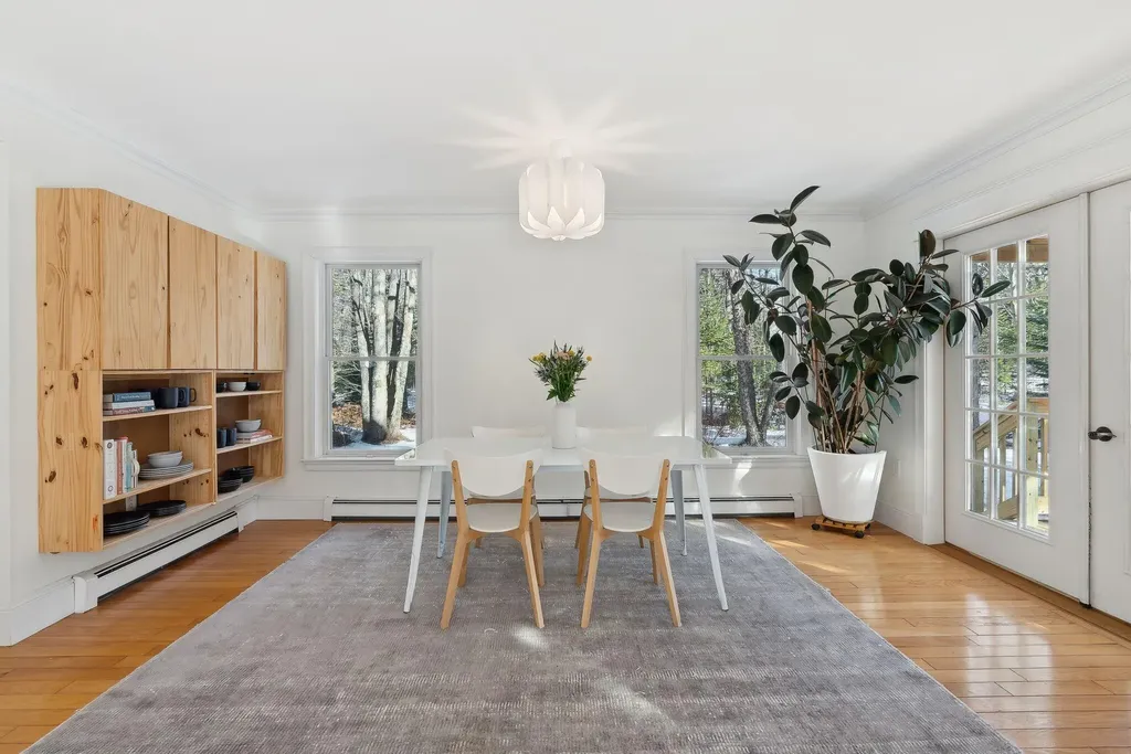 15 Kirkwood Road Scarborough ME 04074