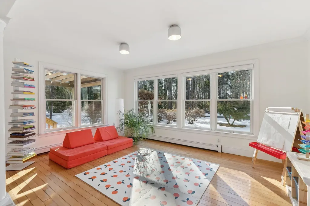 15 Kirkwood Road Scarborough ME 04074