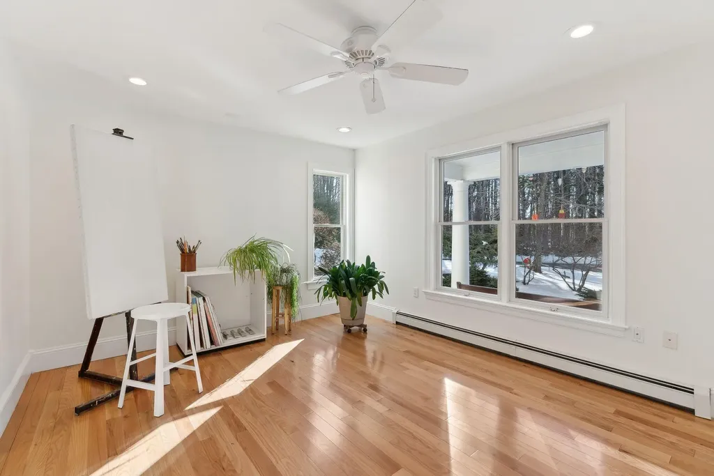 15 Kirkwood Road Scarborough ME 04074