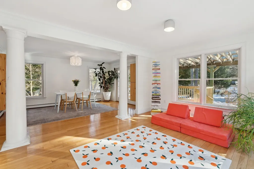 15 Kirkwood Road Scarborough ME 04074