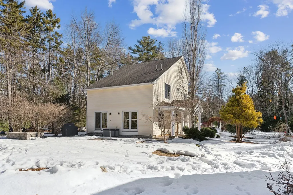 15 Kirkwood Road Scarborough ME 04074