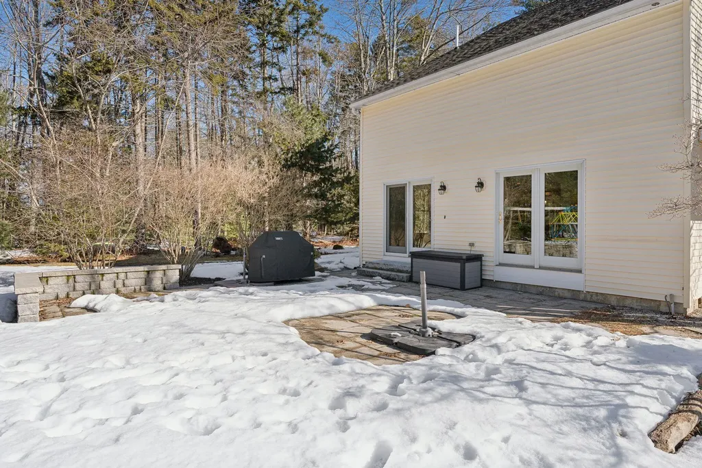 15 Kirkwood Road Scarborough ME 04074