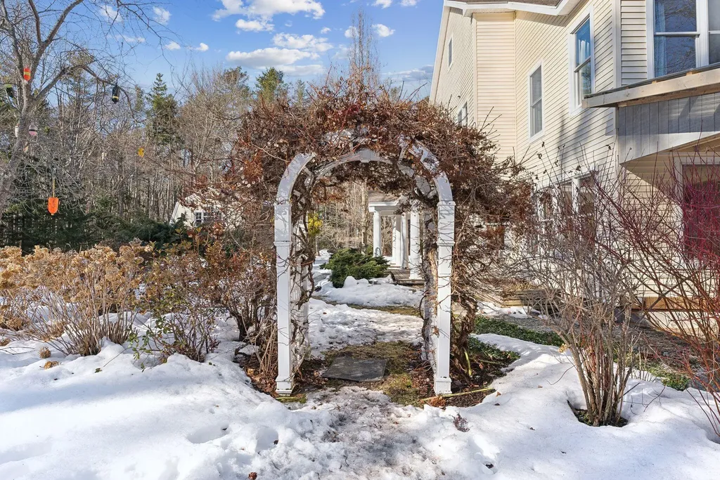 15 Kirkwood Road Scarborough ME 04074