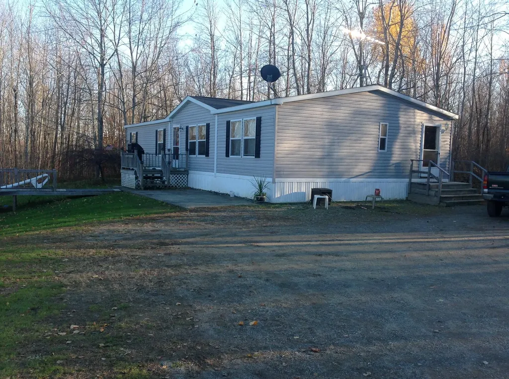 38 Morrow Hill Road Searsmont ME 04973