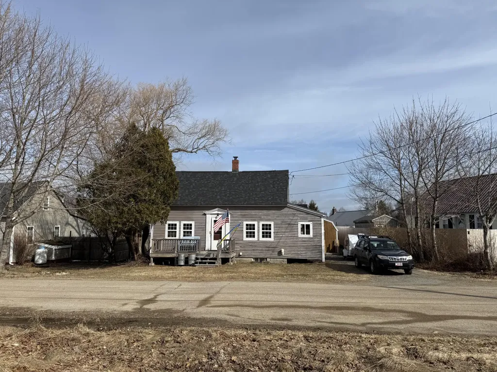 3 Evans Street Eastport ME 04631
