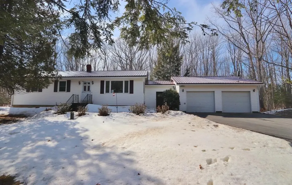 321 Dow Road Orrington ME 04474