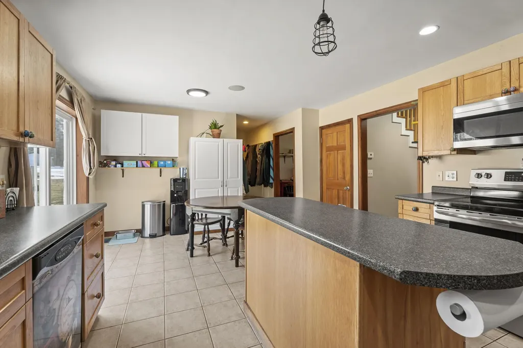 130 Old Union Road Washington ME 04574